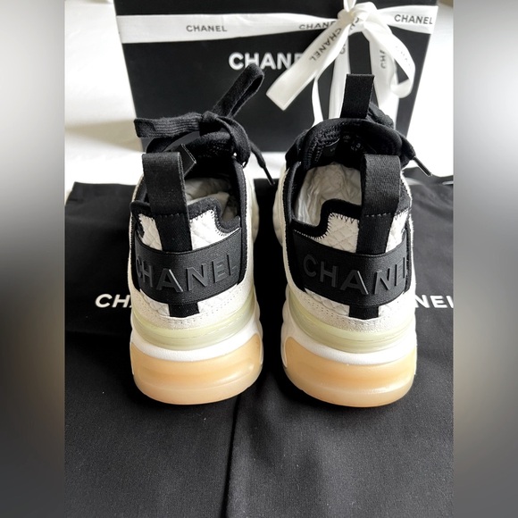 CHANEL Mixed Fiber Sneakers 37.5 White - Picture 3 of 9